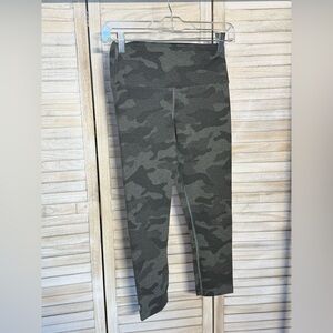 NOBULL Kids Camo Leggings - Green